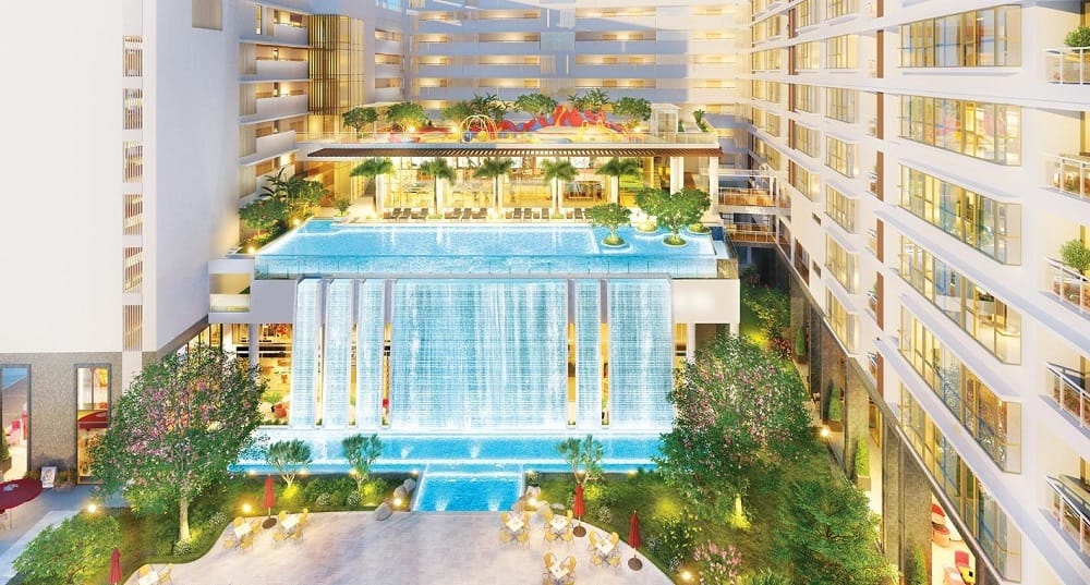 Thác nước nghệ thuật tại Midtown Saigon